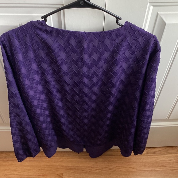 Women’s Blouse - Picture 3 of 3